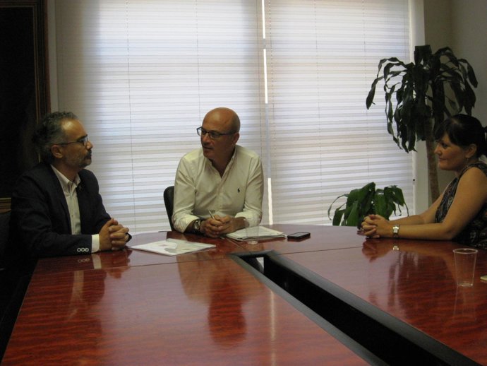 Reunión del consejero de Desarrollo Económico con el alcalde de Caravaca