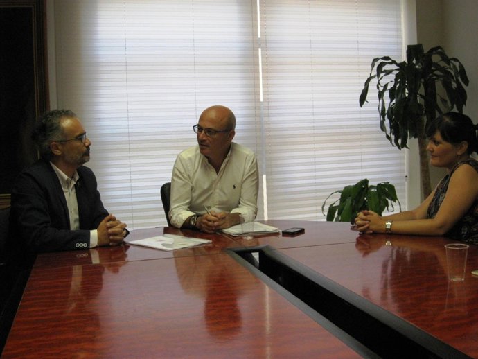 Reunión del consejero de Desarrollo Económico con el alcalde de Caravaca