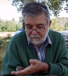 El ornitólogo Joaquín López Pardo, Premio 'Félix de Azara' 2015.