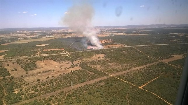 Fuego declarado en Vega de Tera (Zamora)