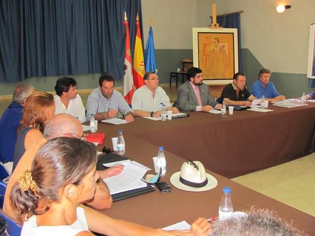 Reunión de los municipios abulenses afectados por una riada en la Diputación