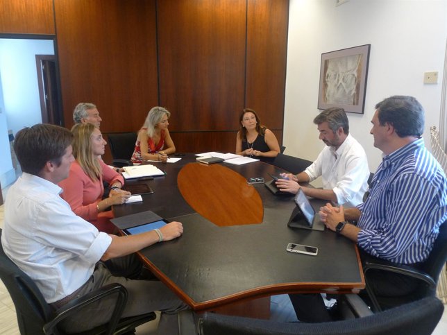 Reunión de los parlamentarios del PP sobre el 'Diputado de proximidad'