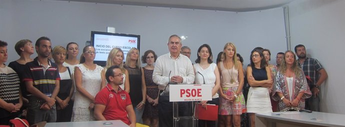 González Tovar y Ludeña con responsables educación del PSRM en municipios
