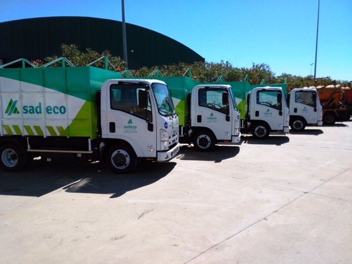 Los nuevos camiones recolectores de residuos de Sadeco