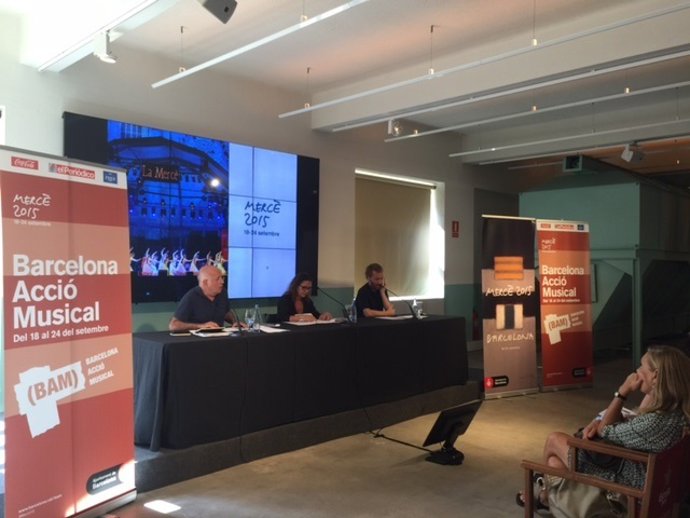 El dtor.Del Mercè Música T.Turtós, la comisionada B.Sureda y  M.Campillo