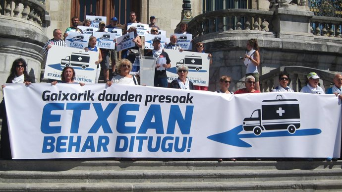 FAMNILIARES DE PRESOS DE Eta GRAVEMENTE ENFERMOS