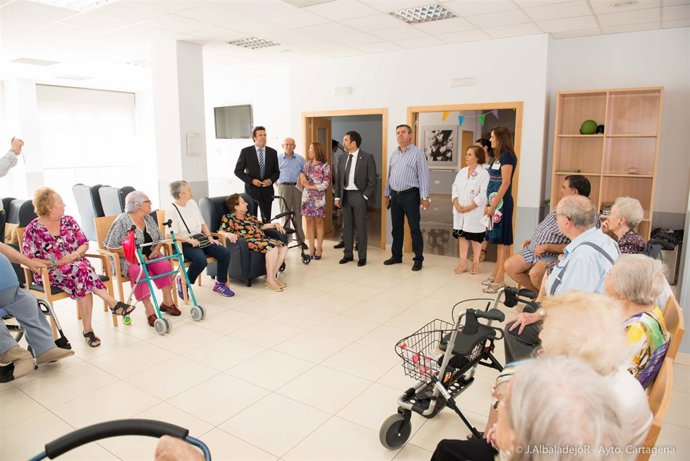 Imagen de la visita a la residencia