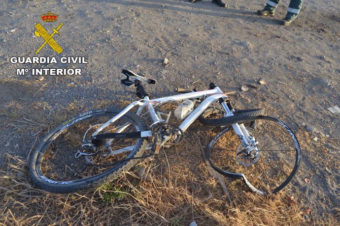 Bicicleta siniestrada en el atropello a un ciclista