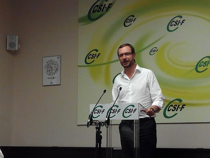 Javier Maroto (PP) en la sede del CSI-F