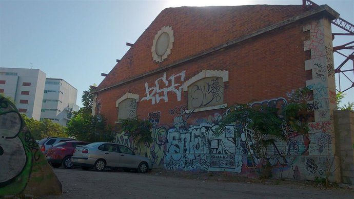 Antiguas cocheras de Renfe.