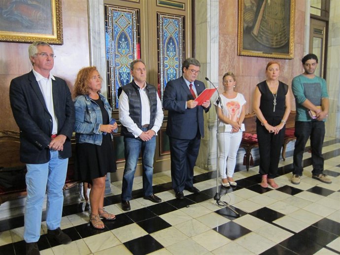 El alcalde con todos los portavoces municipales