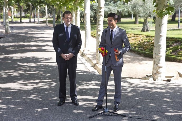El Presidente del Gobierno, Mariano Rajoy,  recibe a Miguel Ángel López