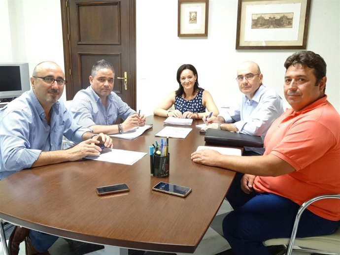 Crespín (centro), con Carmona (a su izda.) en Fuente Palmera