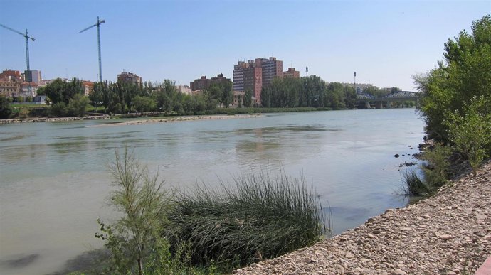 Río Ebro en Zaragoza