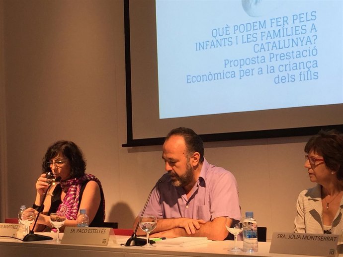 C. Martínez; P. Estellés; J. Montserrat, en un acto de Fedaia