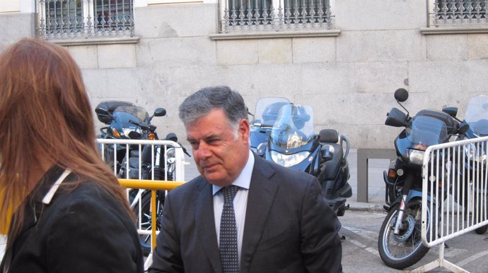 José Antonio Viera, a su llegada al Tribunal Supremo