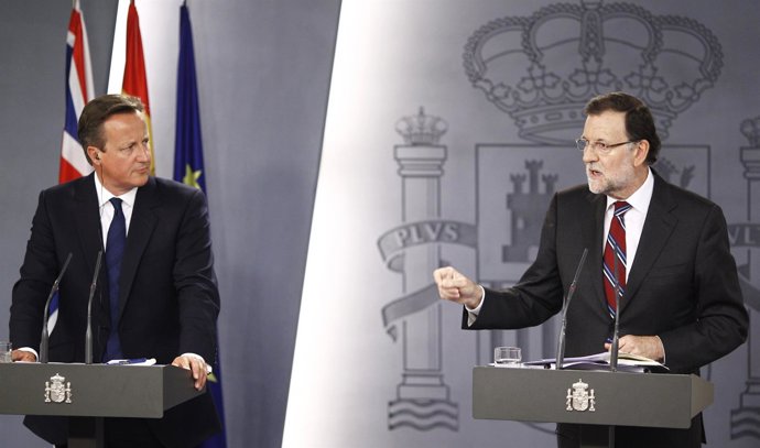 Rajoy y David Cameron en Moncloa