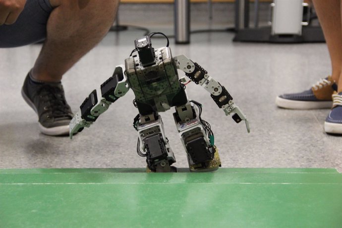 Lla UPV gana de nuevo el concurso nacional de robots humanoides