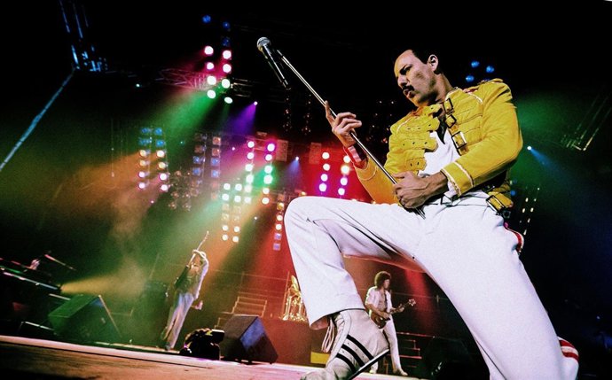 'Dios Salve A La Reina', Banda Tributo De Queen