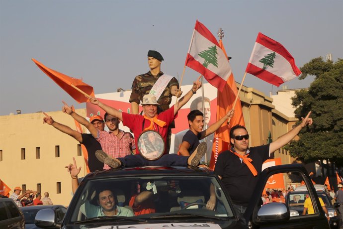 Manifestantes del Movimiento Patriótico Libre en las calles de Beirut