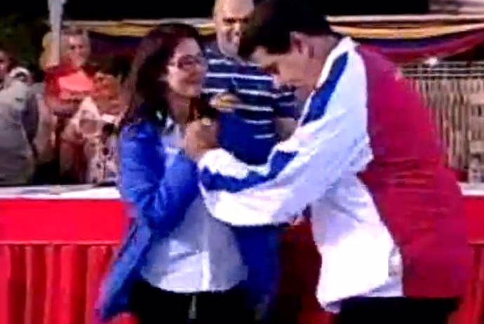 Nicolás Maduro baila con su esposa Cilia