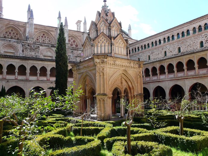 Clautro mudéjar del Monasterio de Guadalupe