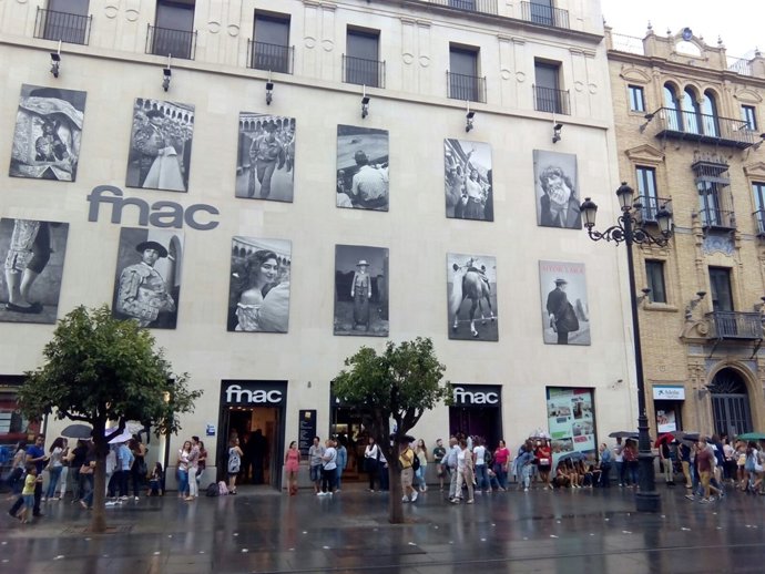 Fnac firma de discos Pablo López