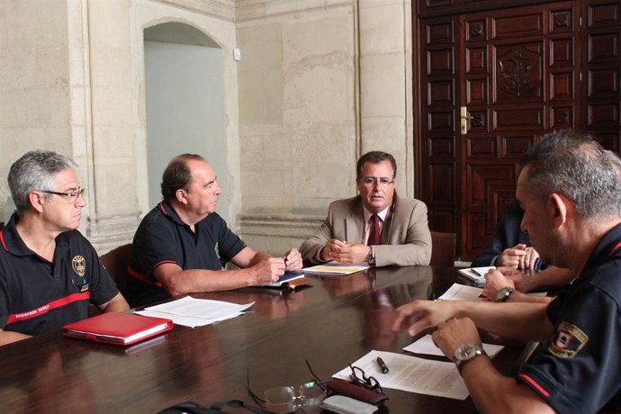 El Ayuntamiento de Sevilla y Bomberos