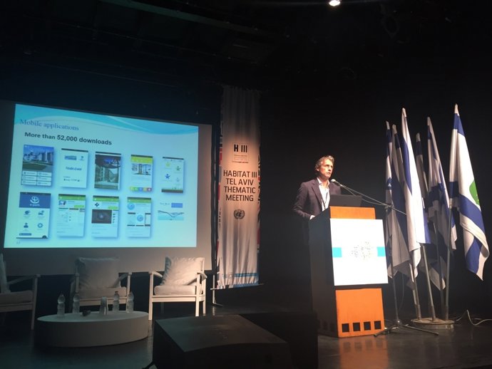 El alcalde en Tel Aviv 