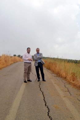 José Álvarez y Maximiano Izquierdo en el Camino de los Baños