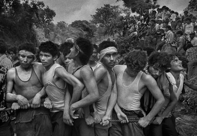 El CAF presenta en París 'Aquí junto al agua' de Rafael Trobat