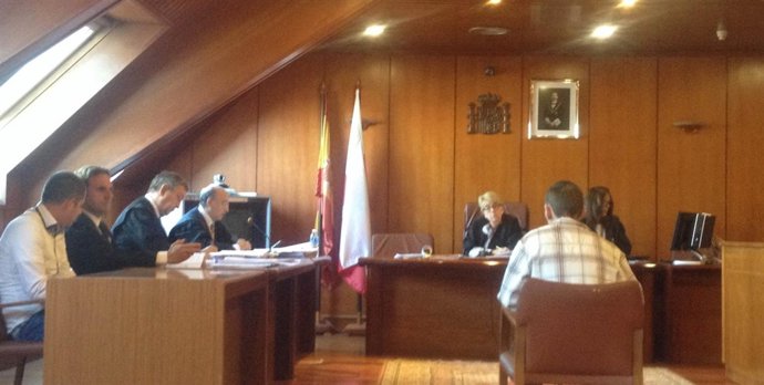 Uno de los amigos del acusado declarando en el juicio