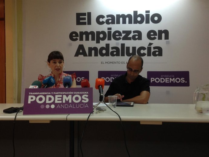 Ayala y Bravo en rueda de prensa