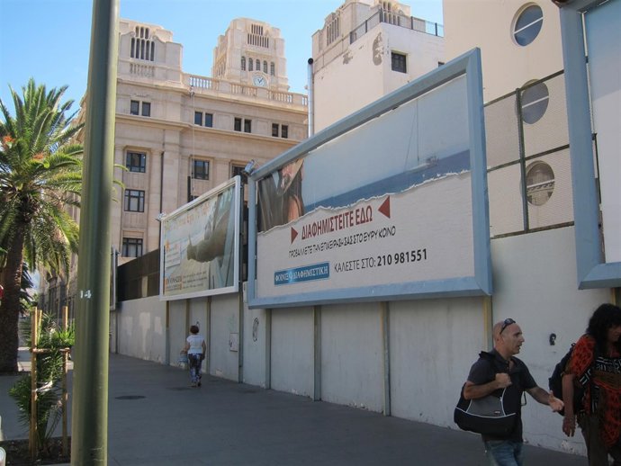 Carteles publicitarios en griego para la película 'Bourne'