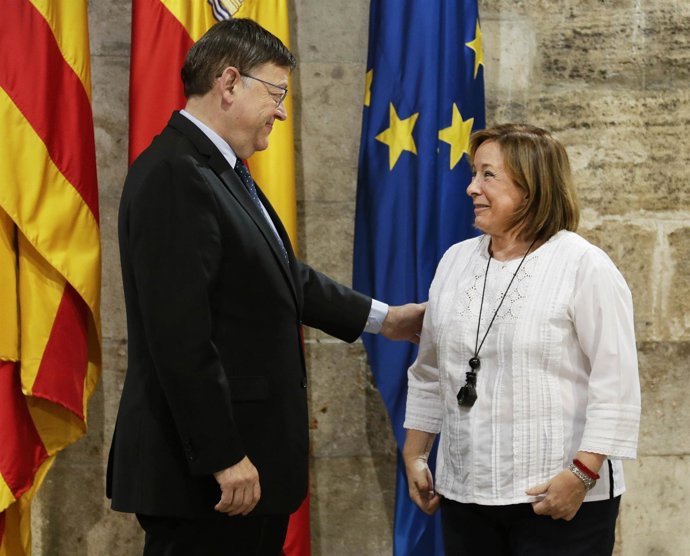 Marga Sanz y Puig antes de mantener un encuentro