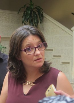 Oltra haciendo declaraciones 