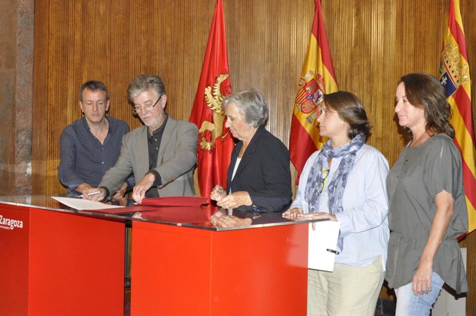 El Ayuntamiento y la Fundación José Antonio Labordeta han renovado el convenio.