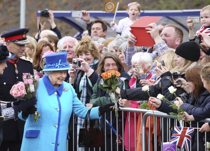 La reina Isabel II durante una visita a Edimburgo (Escocia)