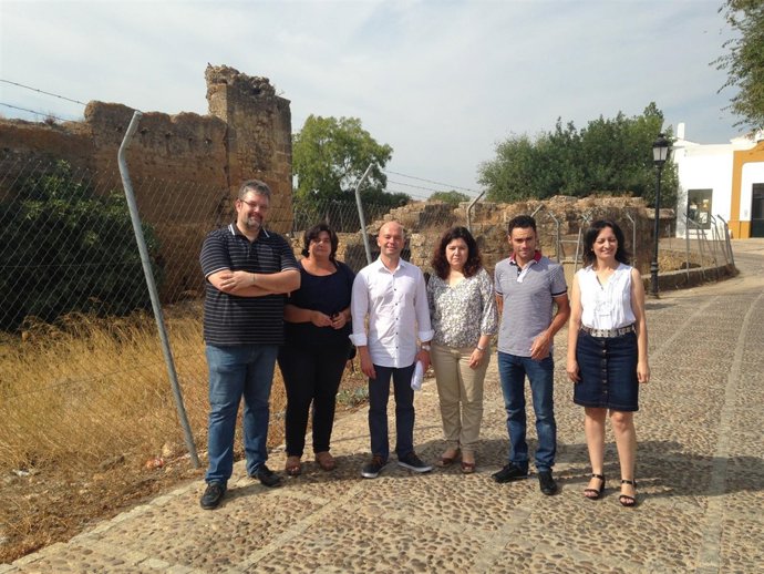 Presentación en Carmona (Sevilla) de una enmienda del PSOE a los PGE de 2016
