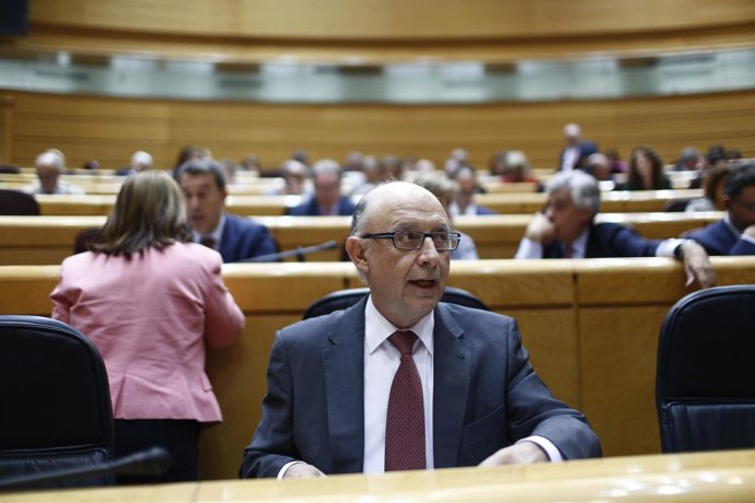 Cristóbal Montoro en el Senado