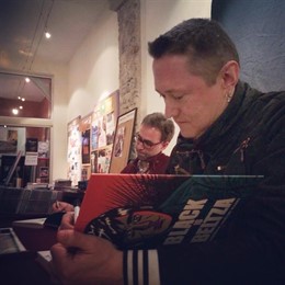 Fermín Muguruza y Harkaitz Cano, autores de 'Black is Beltza'