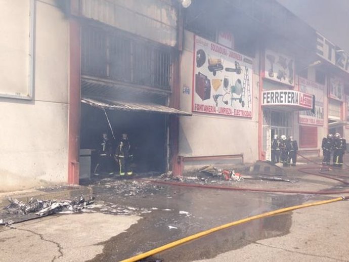 Incendio en naves de Valdemoro