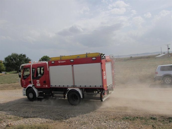 Camión de Bomberos en un camino