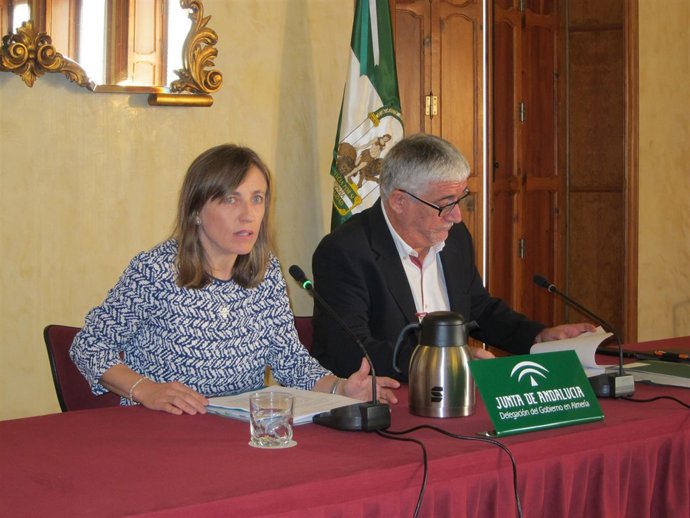 La delegada de Educación de Almería, Francisca Fernández