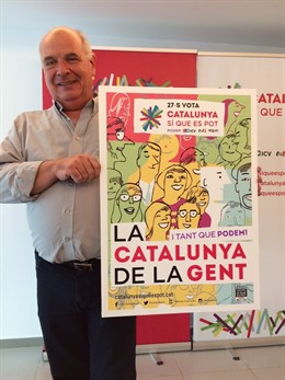 Lluís Rabell con el cartel electoral del 27S