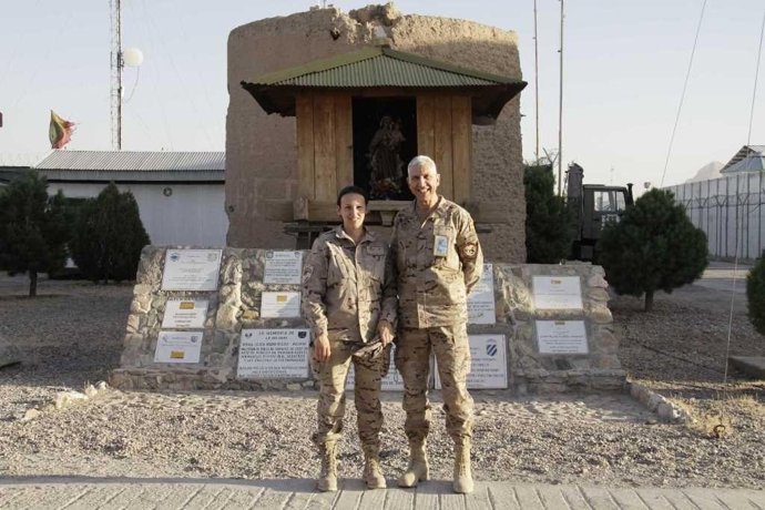 Los reservistas voluntarios Laura García y Juan Carlos Rubio, en Herat