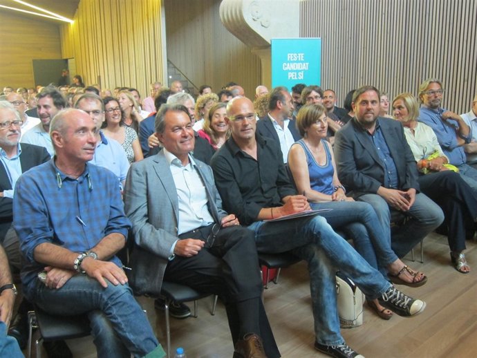 Miembros de la candidatura de Junts pel Sí