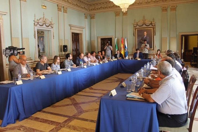 Reunión de la Mesa de los Fosfoyesos en Huelva.