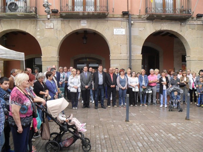 Concentración de condena de la agresión machista este jueves en  Almacelles