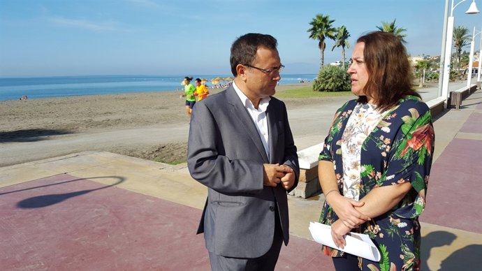 Miguel Ángel Heredia y alcaldesa de Rincón de la Victoria Encarnación Anaya